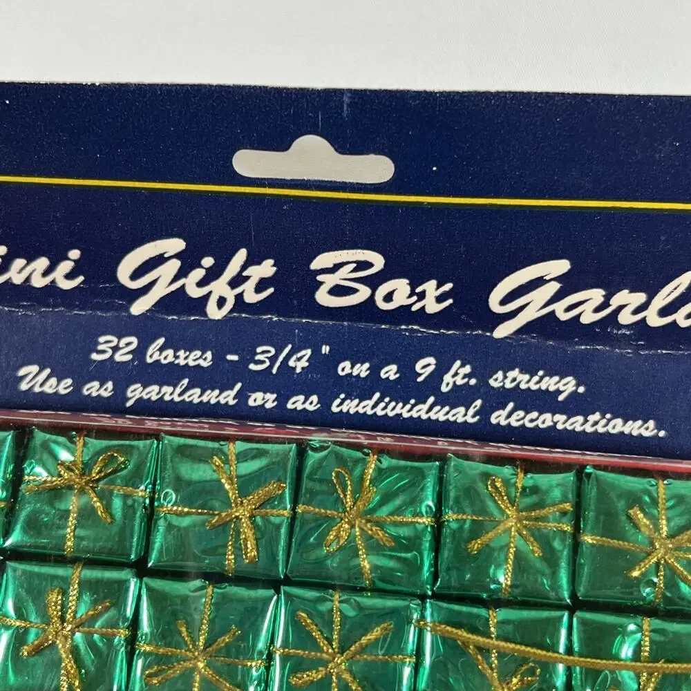 Vintage NEW Mini Gift Box Garland Green & Gold 9 Ft of String or Use For Crafts